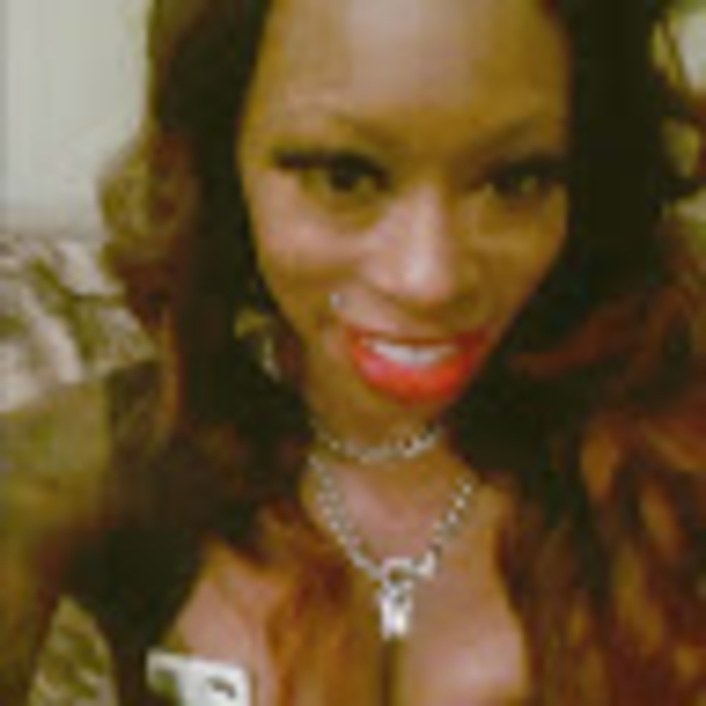 Meet your Posher, Latoya